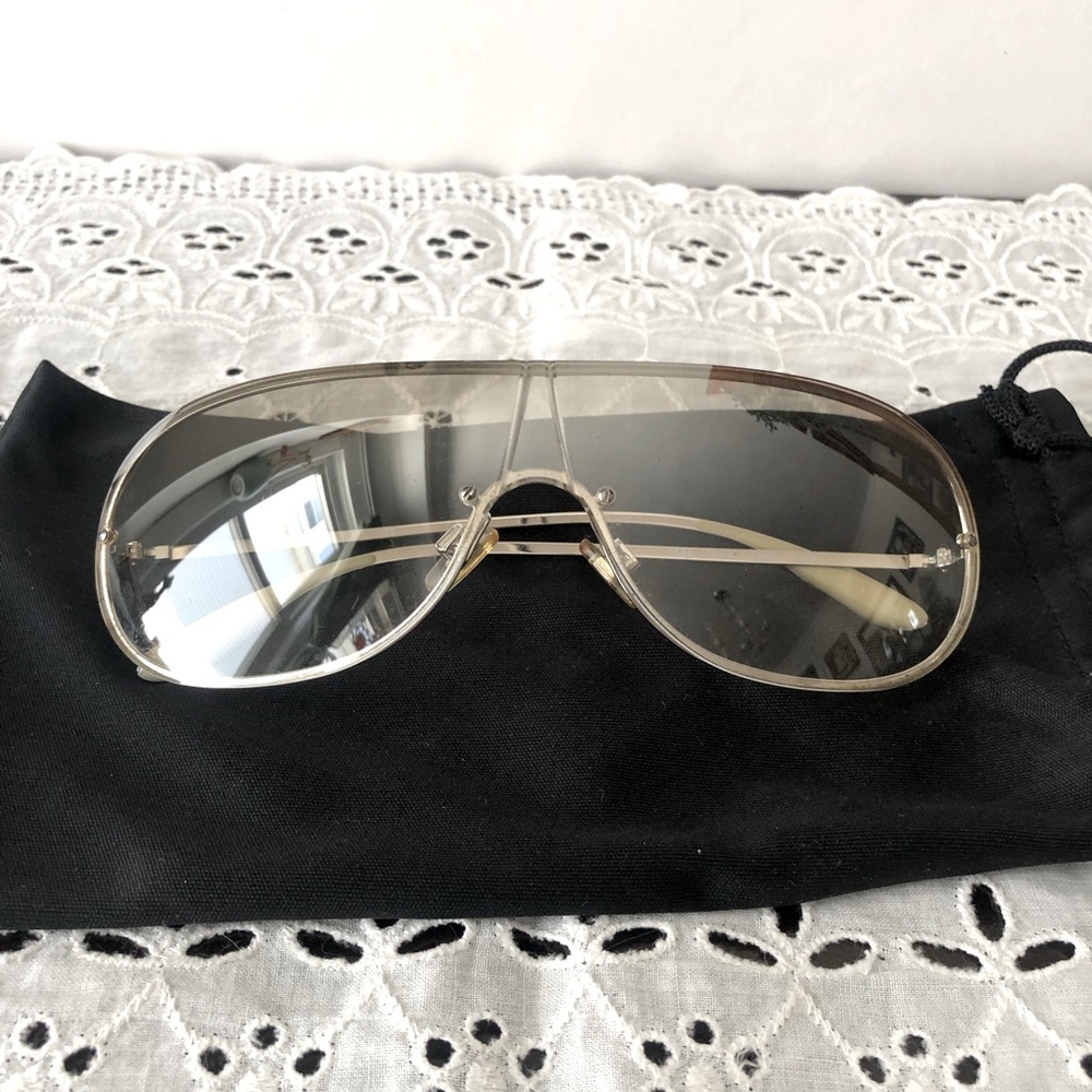 RARE Vintage Giorgio Armani 1566 707 Photochromatic Wrap Sunglasses, circa 2002